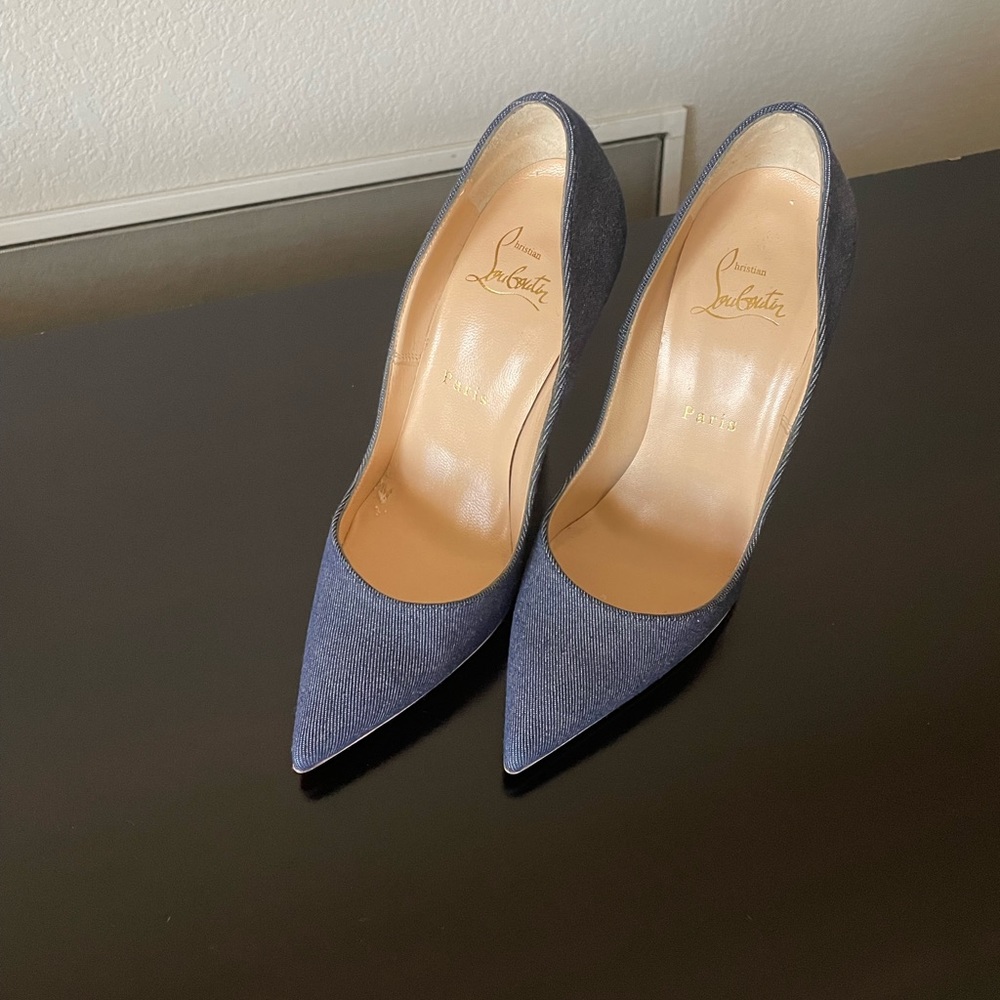 Kate Christian Louboutin heel - Picture 6 of 6
